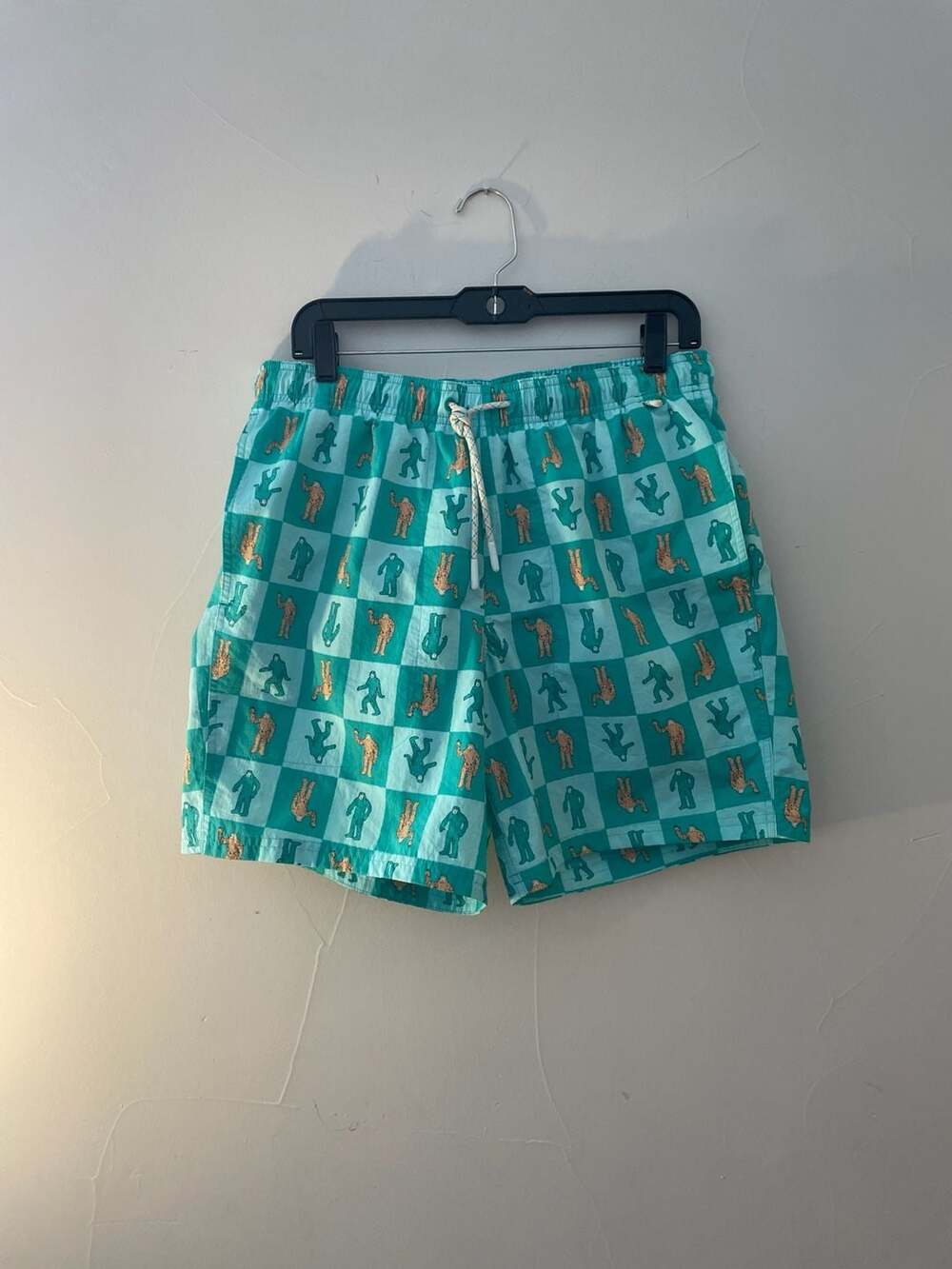 Eddie Bauer Men's Bigfoot Sasquatch Checkered Swim Trunks Size M